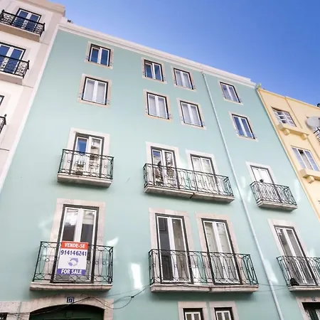 Altido Chic 1br Apt With Balcony Close By Graca Viewpoint And Tram Stops Lisboa